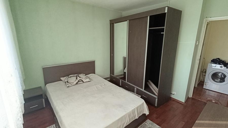 Apartament cu 2 camere decomandat în 1 Mai