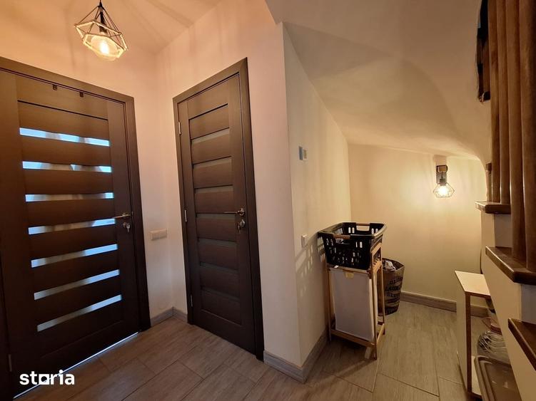 Casă cu 5 camere cu Teren 207 Mp în Apahida