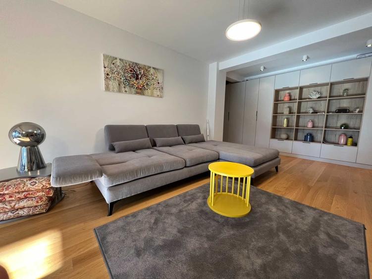 Apartament cu 2 camere semidecomandat în Sud