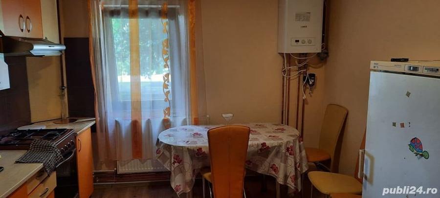 Apartament cu 2 camere semidecomandat în Aradului