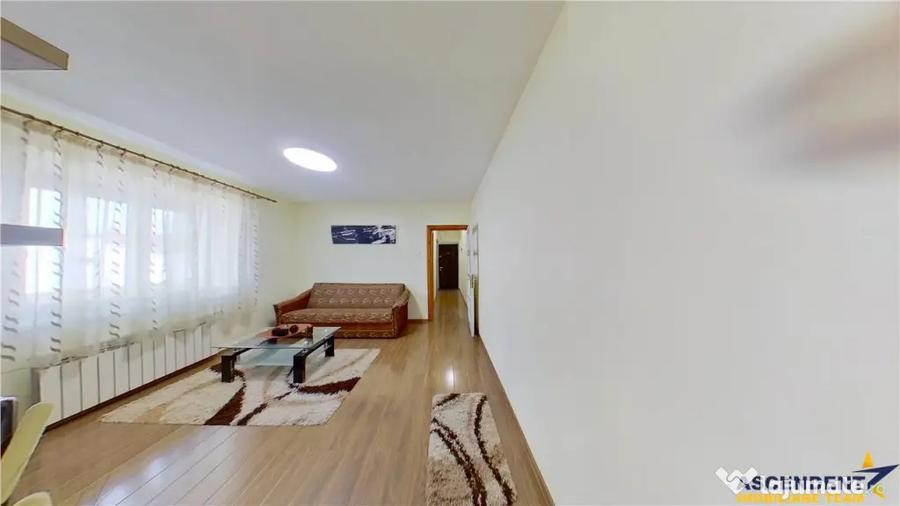 Apartament cu 2 camere nedecomandat în Tractorul
