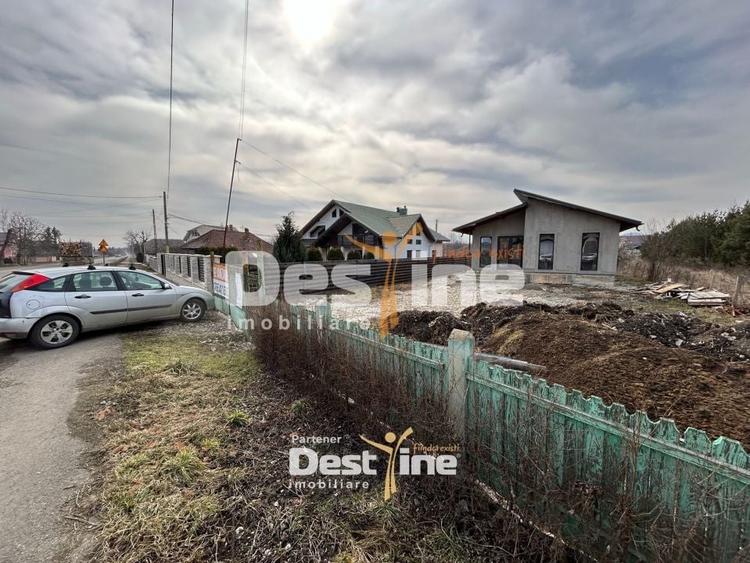Casă individuală cu 4 camere cu Canalizare în Girov