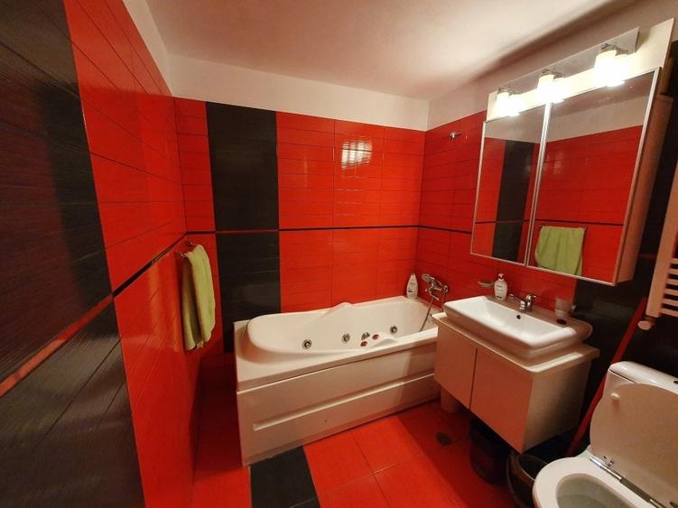 Apartament cu 3 camere decomandat, mobilat în Dristor