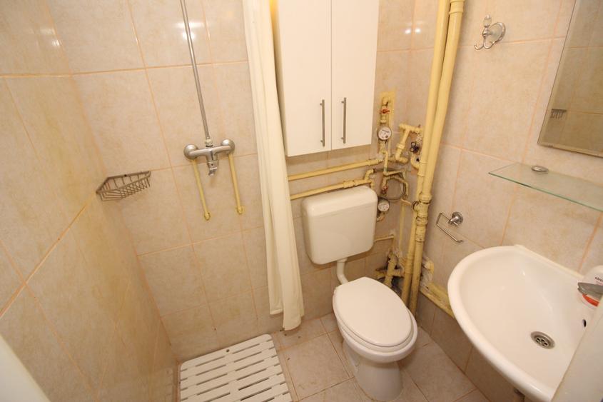 Garsonieră semidecomandată în Titan