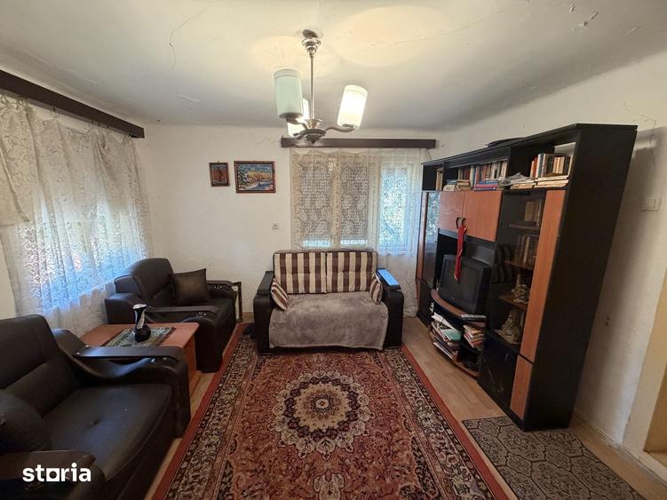 Casă cu 3 camere cu Teren 5000 Mp în Sânpaul