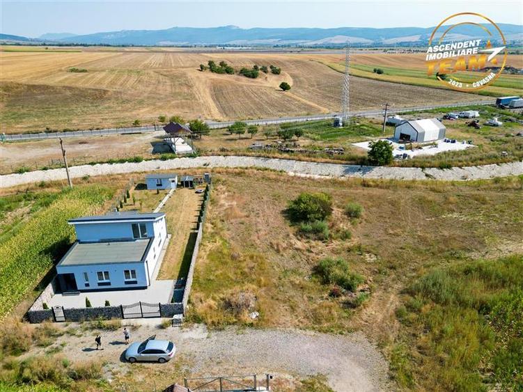 Teren Construcții intravilan de 824 mp, în Arcuș