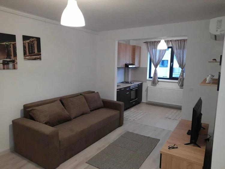 Apartament cu 2 camere semidecomandat, mobilat în Theodor Pallady