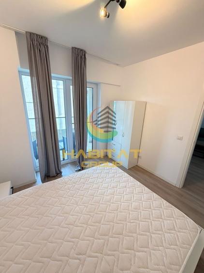 Apartament cu 2 camere semidecomandat, mobilat în 13 Septembrie
