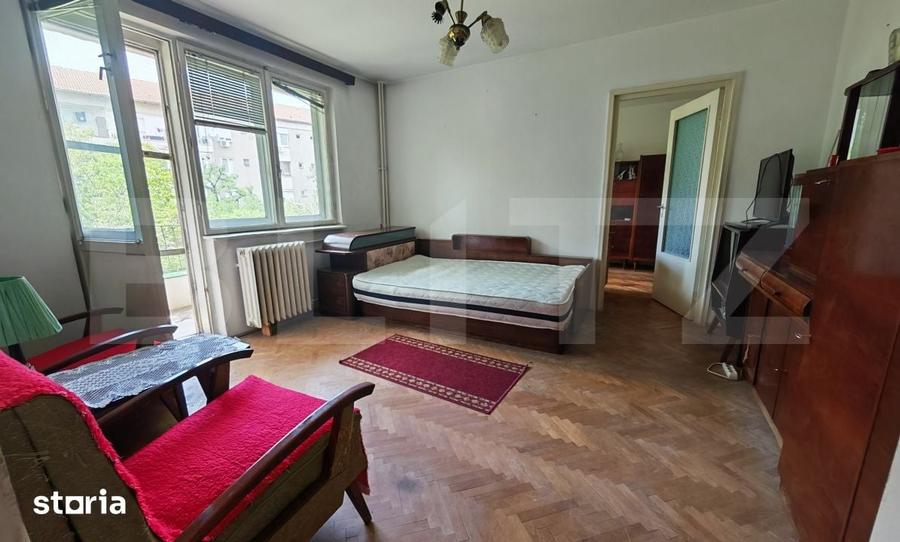 Apartament cu 2 camere semidecomandat în Decebal