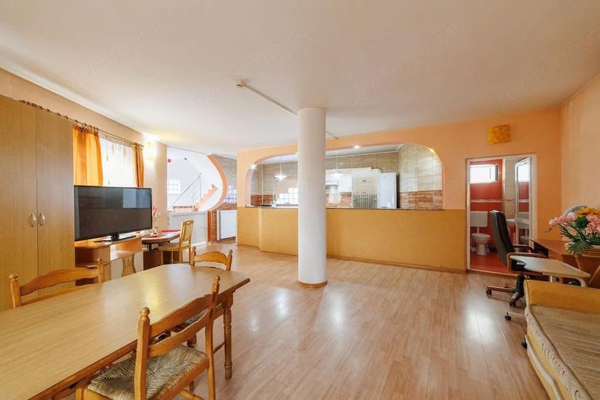 Casă cu 9 camere cu Teren 224 Mp în Găvana