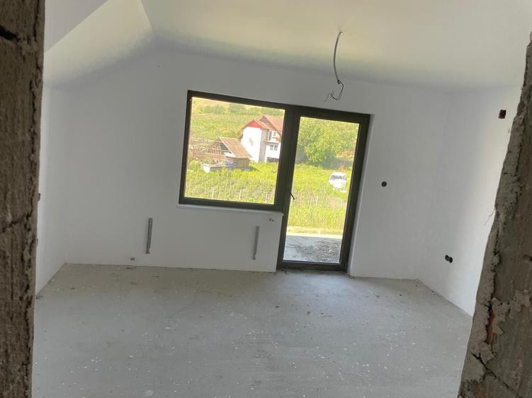 Casă cu 4 camere în Bolduț