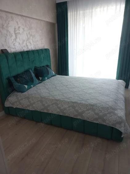 Apartament cu 3 camere decomandat în Baicului