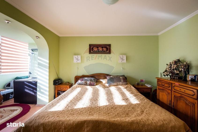 Apartament cu 3 camere în Valea Muscelului