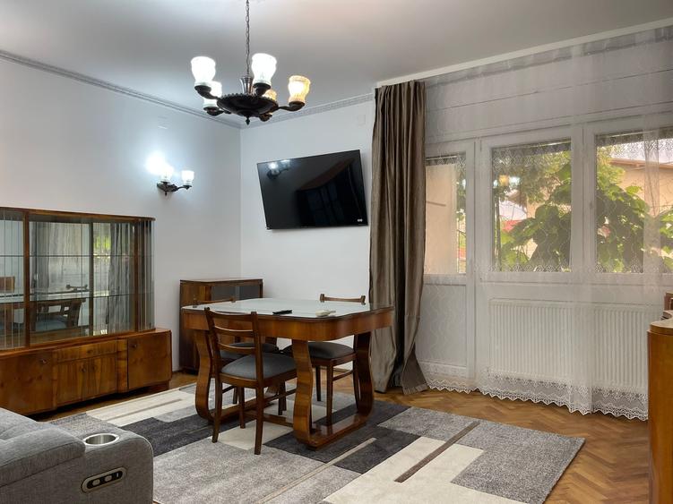 Apartament cu 3 camere în Sud