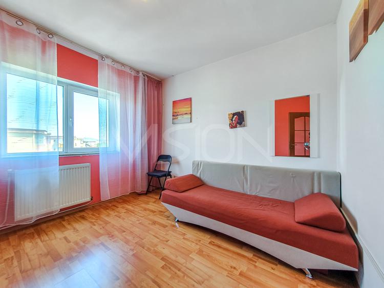 Apartament cu 3 camere decomandat în Mărăști