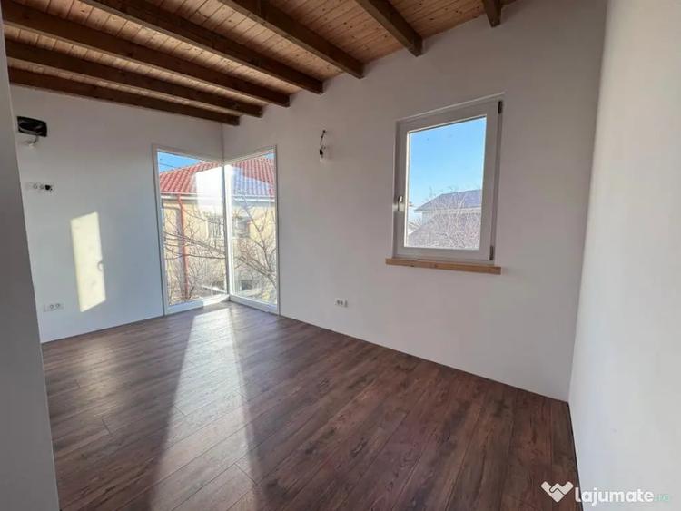 Casă cu 4 camere cu Teren 280 Mp în Central