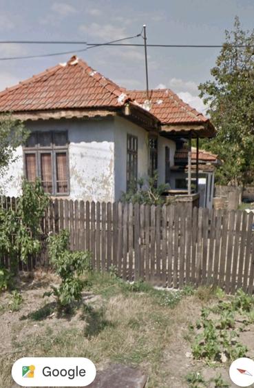 Teren de 2418 mp, în Topliceni