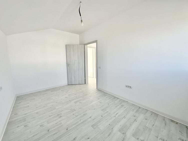 Duplex cu 3 camere cu Teren 210 Mp în Bucovăț (Remetea Mare)