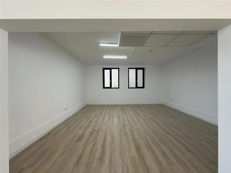 Spațiu comercial, de 286 mp, în Aeroport