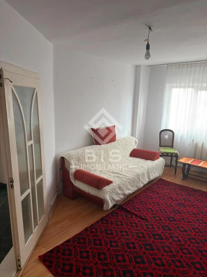 Apartament 2 Camere Decomandat Zona BIG / Bulevardul Independen?ei - 11