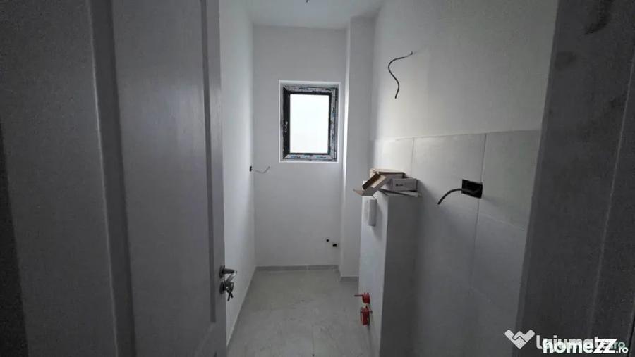 Casă cu 3 camere cu Teren 390 Mp în Păulești