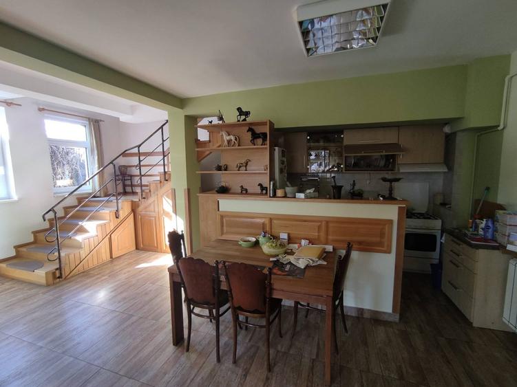 Casă cu 4 camere cu Teren 1100 Mp în Mănăștur