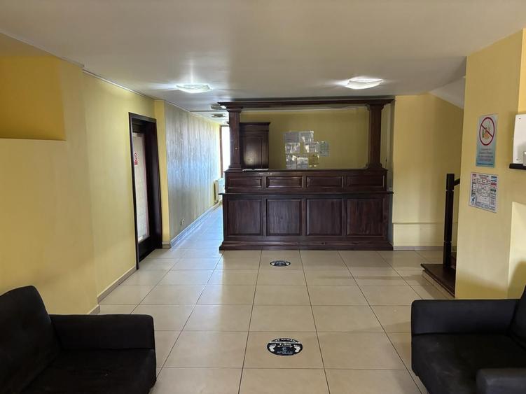 Casă individuală cu 8 camere cu Canalizare în Copou