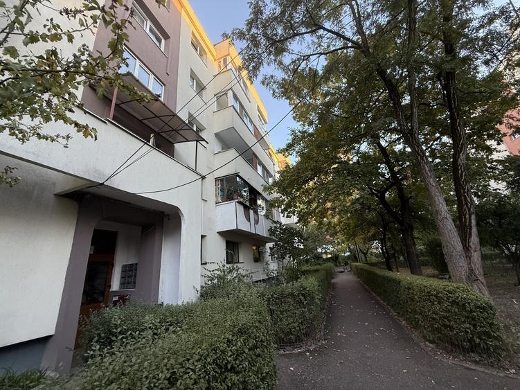Ap 3 camere decomandat 74mp finisat str. Scorțarilor - 12