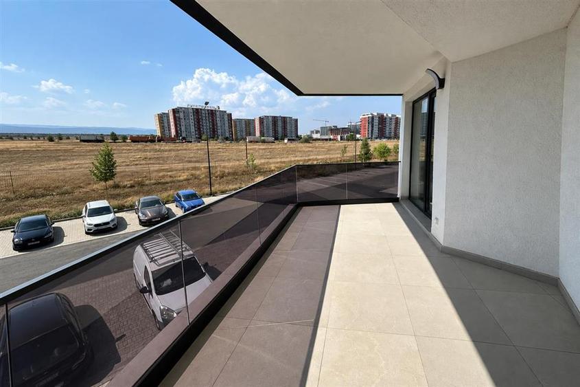Apartament cu 2 camere semidecomandat în Exterior Sud