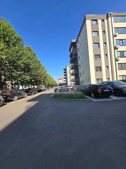 Apartament cu 2 camere decomandat în Dobroești