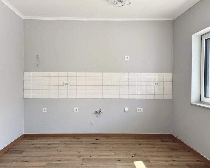 Casă cu 4 camere cu Teren 33 Mp în Mehala