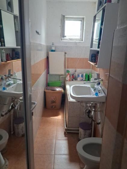 Apartament cu 2 camere nedecomandat în Central