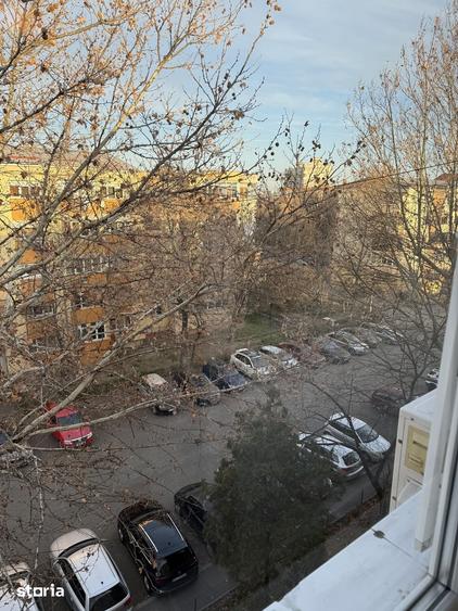 Garsonieră în Brazda lui Novac