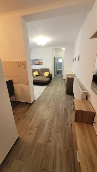 Proprietar, inchiriez apartament 2 camere, bloc nou, parter - 2