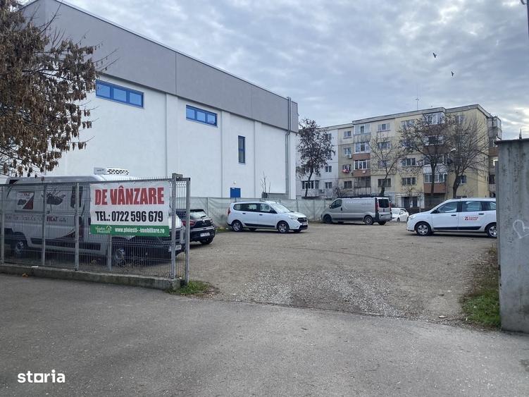 Spațiu comercial, în Mihai Bravu