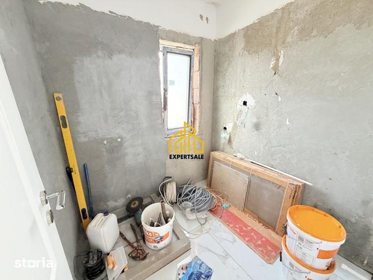 Casă cu 4 camere cu Teren 350 Mp în Clinceni
