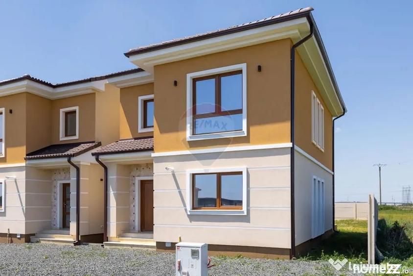 Casă cu 4 camere cu Teren 400 Mp în Vladimirescu