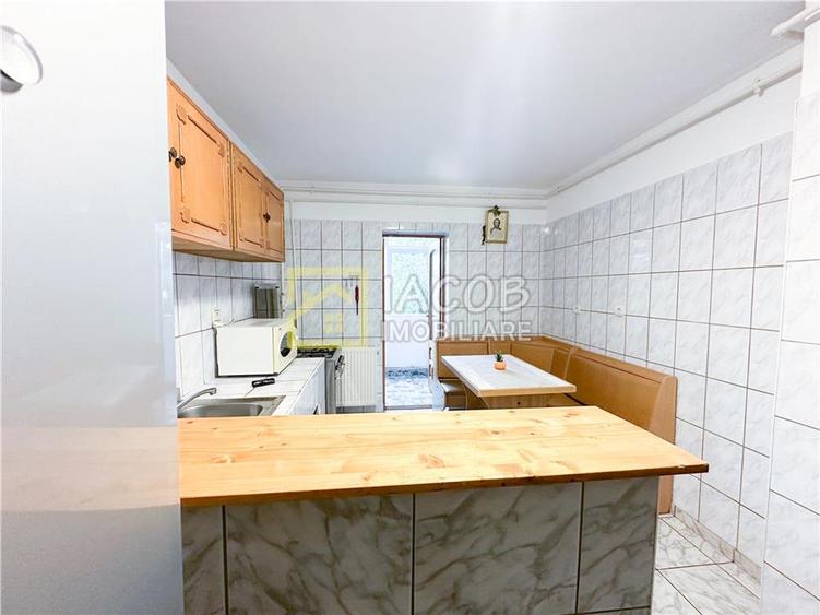 Apartament cu 2 camere decomandat în Mioriței