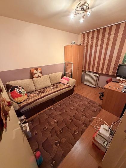 Apartament cu 3 camere decomandat în Ultracentral