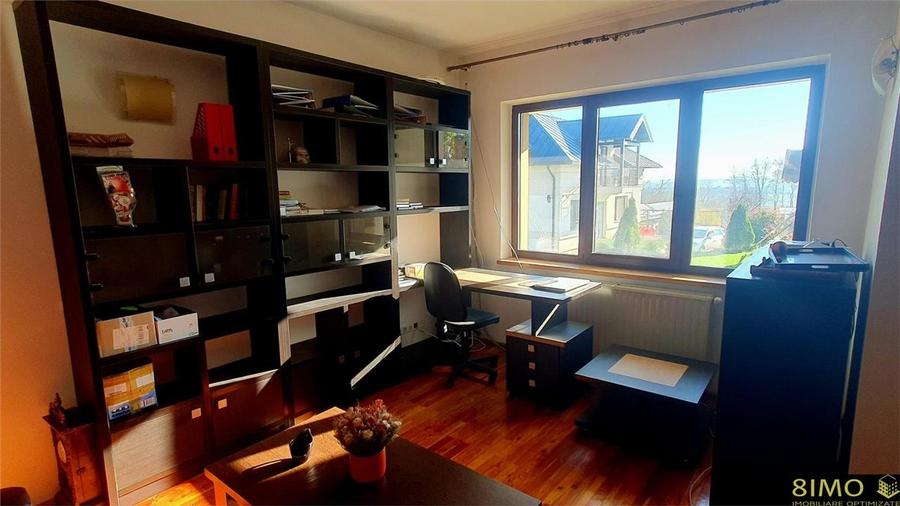 Casă individuală cu 6 camere cu Teren 1000 Mp în Moara Nica