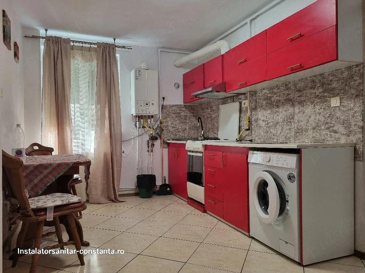 Apartament cu 2 camere decomandat în Central