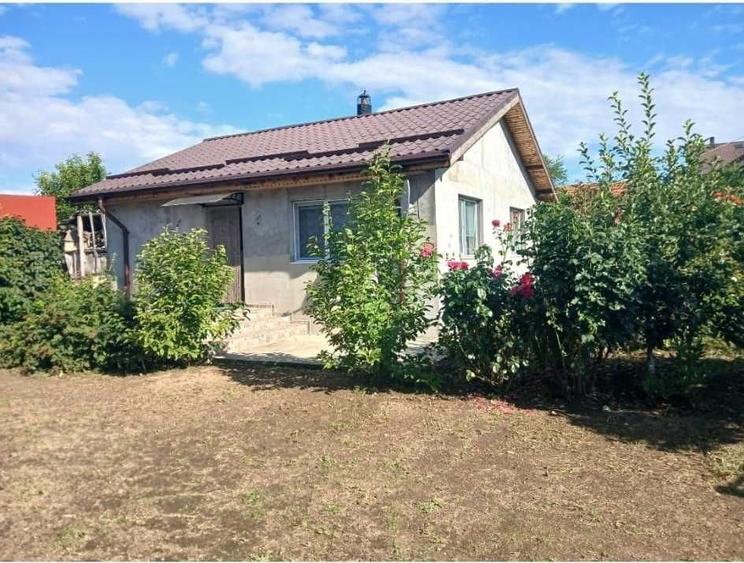 Casă cu 3 camere în Mironești