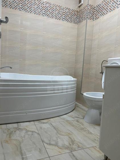 Apartament cu 3 camere semidecomandat în Florești