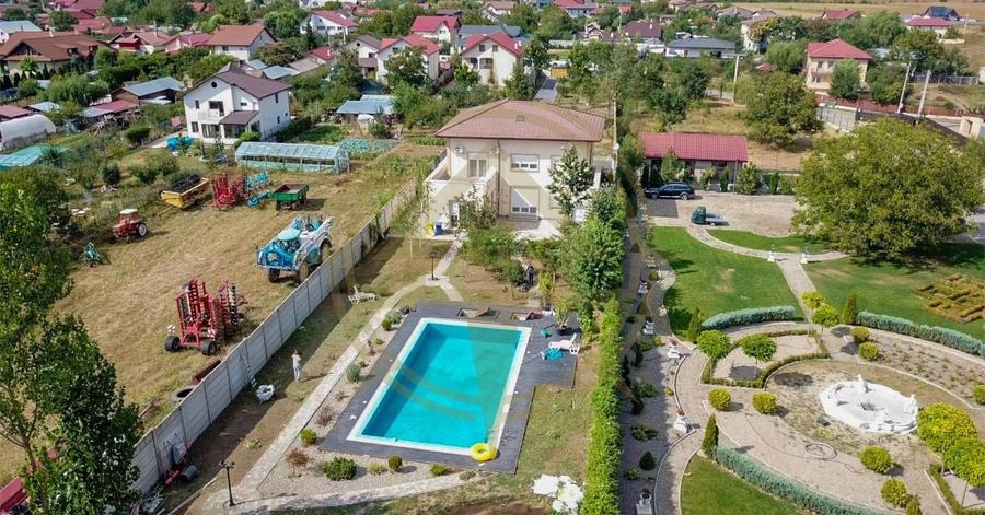 Casă cu 7 camere cu Piscina în Corbeanca