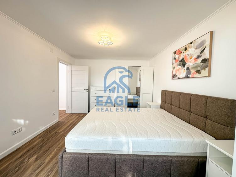 Apartament cu 3 camere decomandat, mobilat în Faleza Nord