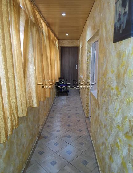 Casă cu 9 camere cu Canalizare în Central