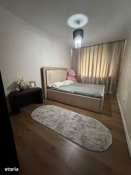 Apartament cu 4 camere decomandat în Central