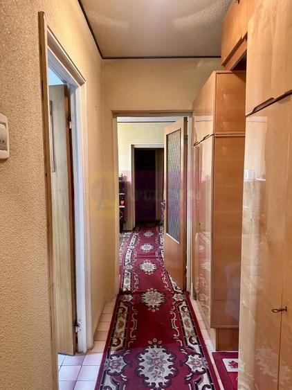 Apartament cu 3 camere decomandat în Iancului
