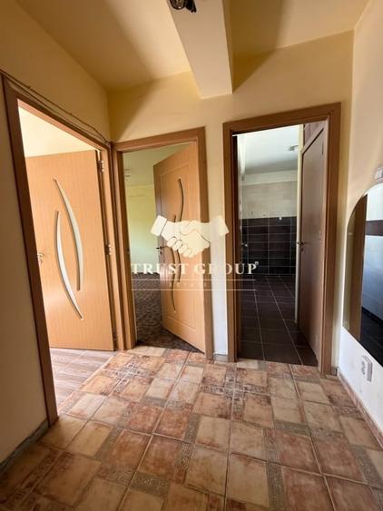 Apartament cu 2 camere decomandat în Drumul Taberei