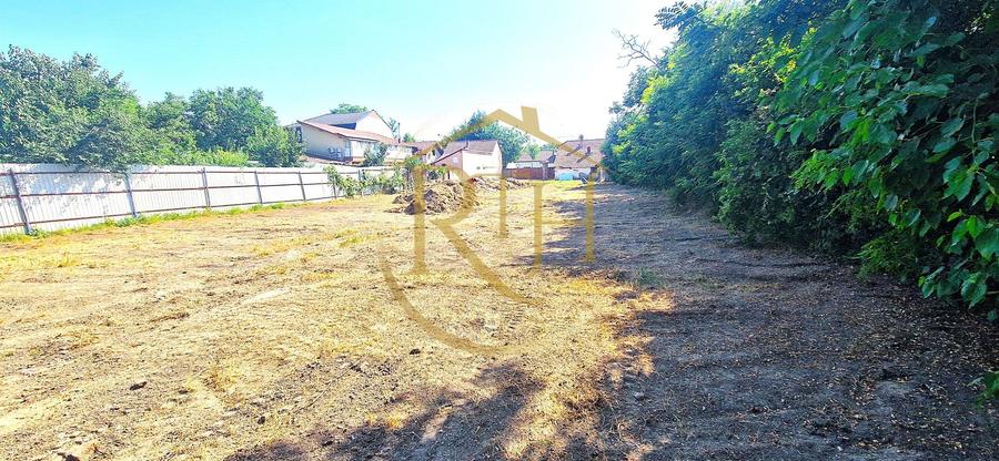Teren Construcții intravilan de 1406 mp, în Fratelia